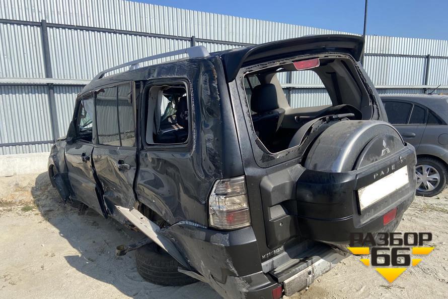 Поступил в разбор Mitsubishi Pajero 2008г 3.2л двс 4M41 