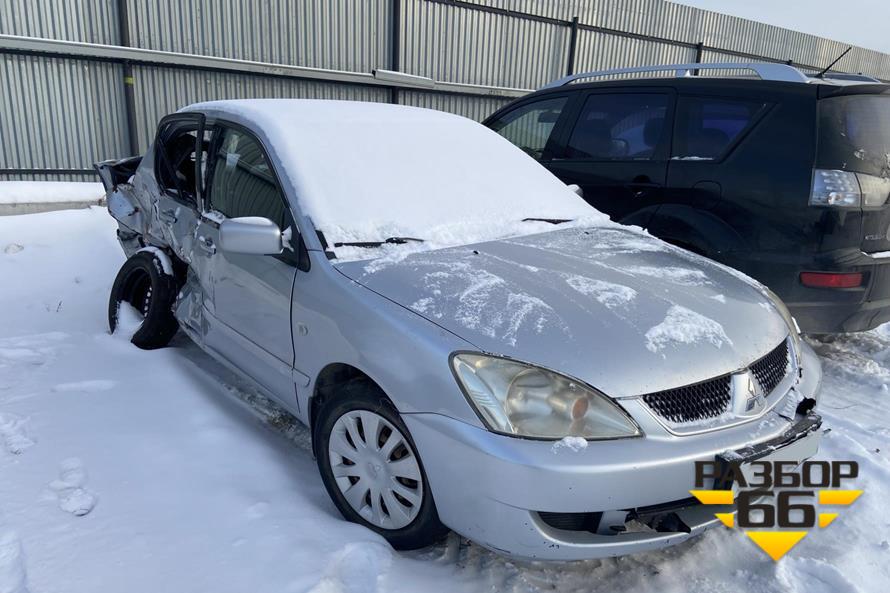 Поступил в разбор Mitsubishi Lancer 2006г 1.6л 98 л.с двс 4G18