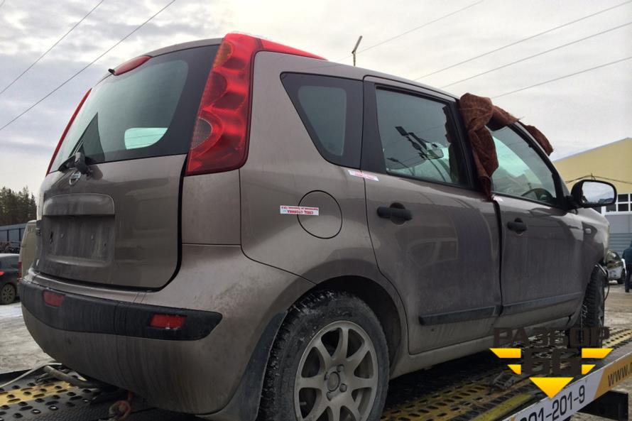 Поступил в разбор Nissan Note (МКПП) 2006 1.6л  двс HR16