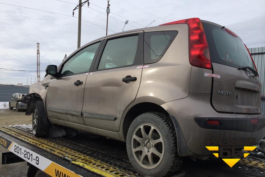 Поступил в разбор Nissan Note (МКПП) 2006 1.6л  двс HR16