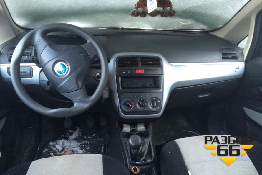 Поступил в разбор Fiat Punto 2006 1.4 77л.с  МКПП 