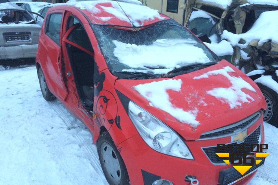 Поступил в разбор Chevrolet Spark 2012  1.0л   68л.с  АКПП  двс B10D1