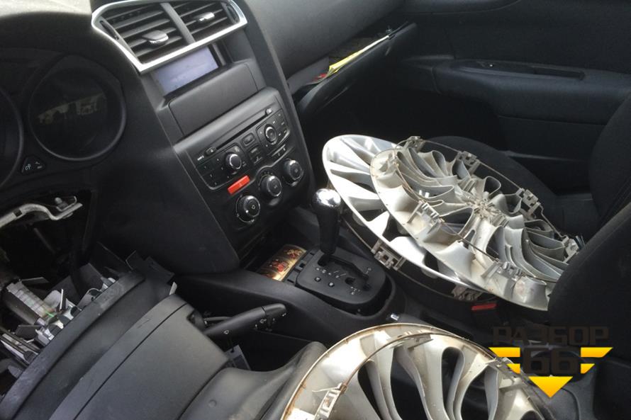 Поступил в разбор Citroen C4  2011 1.6 120л.с  АКПП двс 
