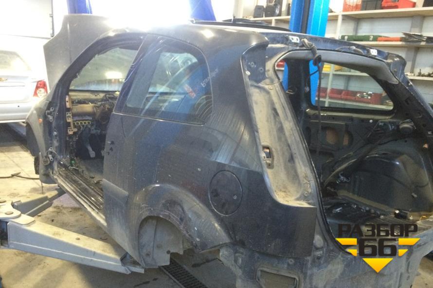 Поступил в разбор Ford Fiesta  2006 1.3л  69л.с   двс A9JA