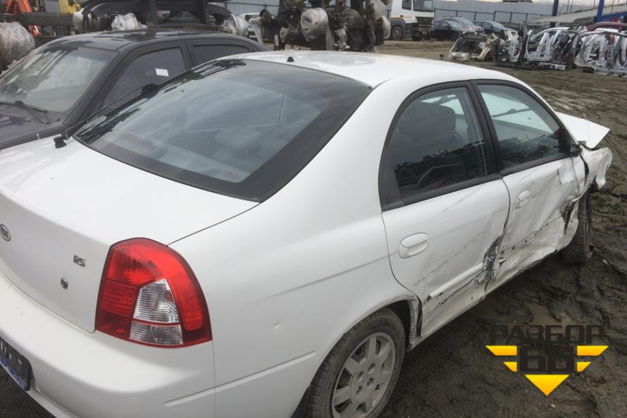 Поступил в разбор Kia Shuma2  2003 1.6л 101л.с  МКПП двс S6D