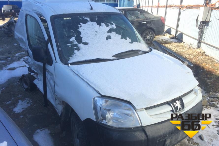 Поступил в разбор Renault Kangoo  2011  1.6л   84л.с  МКПП двс K7MK750