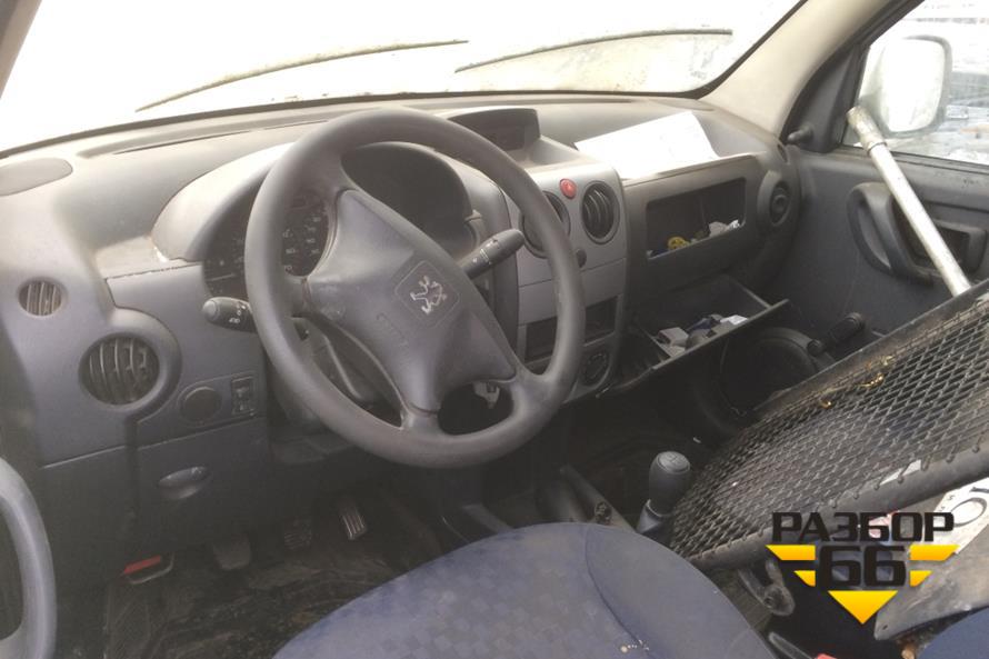 Поступил в разбор Peugeot Partner 2008 1.9л  69л.с  МКПП двс 