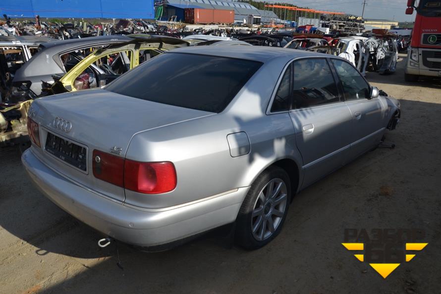 Поступил в разбор  Audi  A8L  2001 4.2л  310л.с  AКПП двс AUW