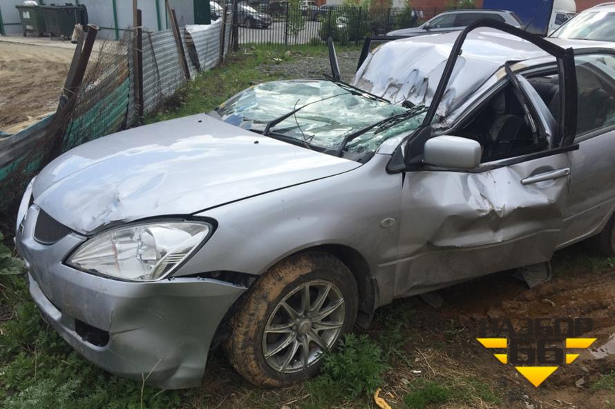 Поступил в разбор Mitsubishi Lancer 2004  1.6л 116л.с  МКПП двс 4g18