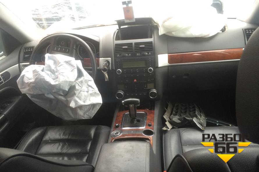 Поступил в разбор Volkswagen Touareg  2006г  3.6л.с  280л.с  БЕНЗИН  АКПП двс BHK