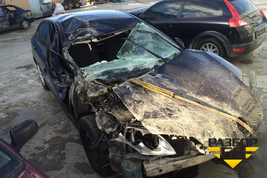 Поступил в разбор Renault Laguna 3  2008г  2.0л  140л.с MКПП двс M4RC704
