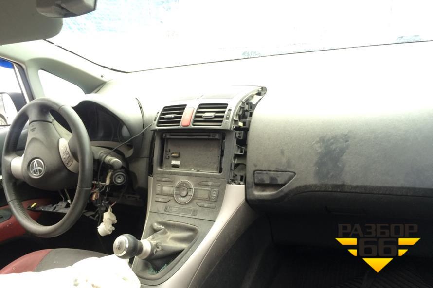 Поступил в разбор  Toyota Auris 2008г  1.6л  124л.с MКПП двс 