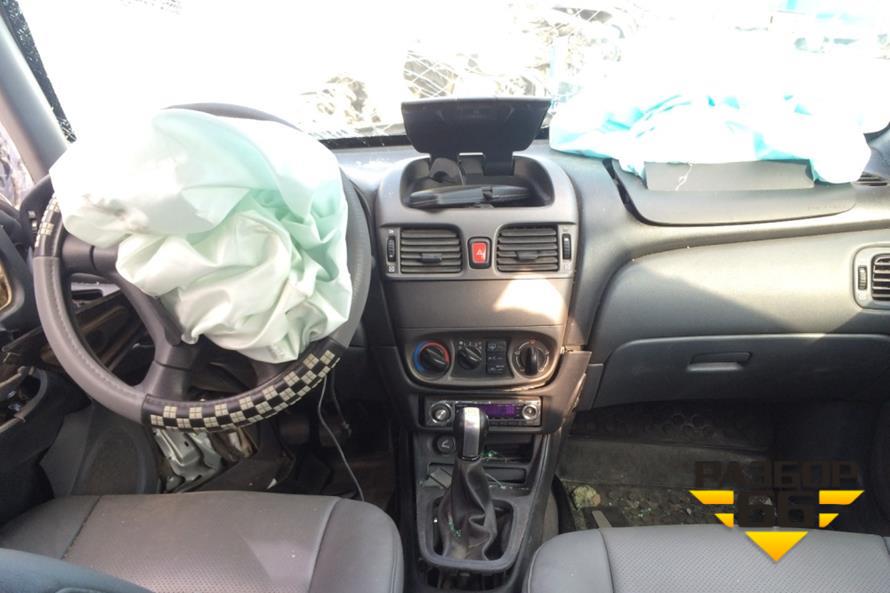 Поступил в разбор Nissan Almera n16   2005г  1.5л   98л.с MКПП двс 