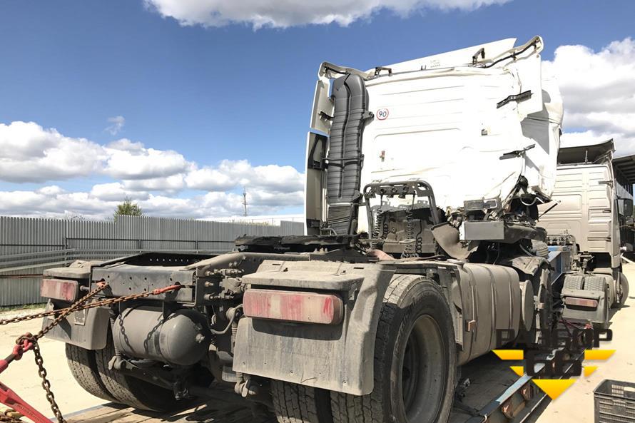 На разбор поступил Volvo FM-Truck 4x2 2010 г. 12780 л 400 л.с двс D13