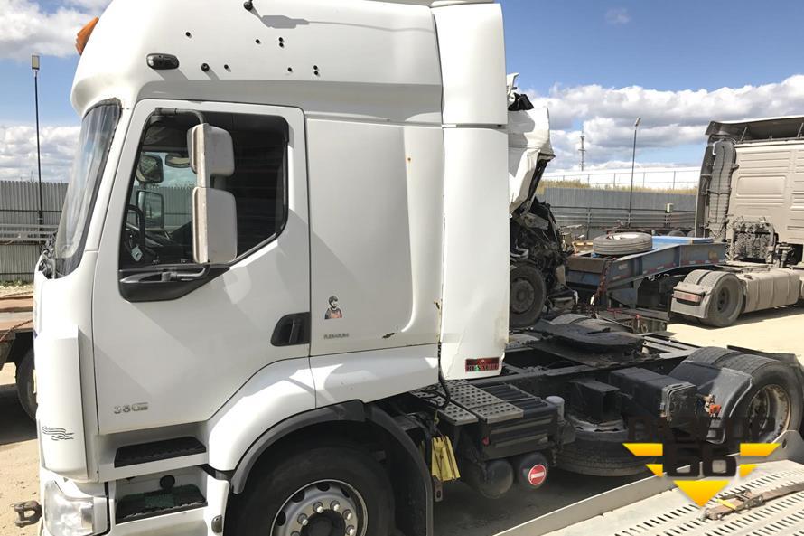 Поступил в разбор Renault Premium 380.19T 2007 г 10837 л 379 л. с. двс DXI11
