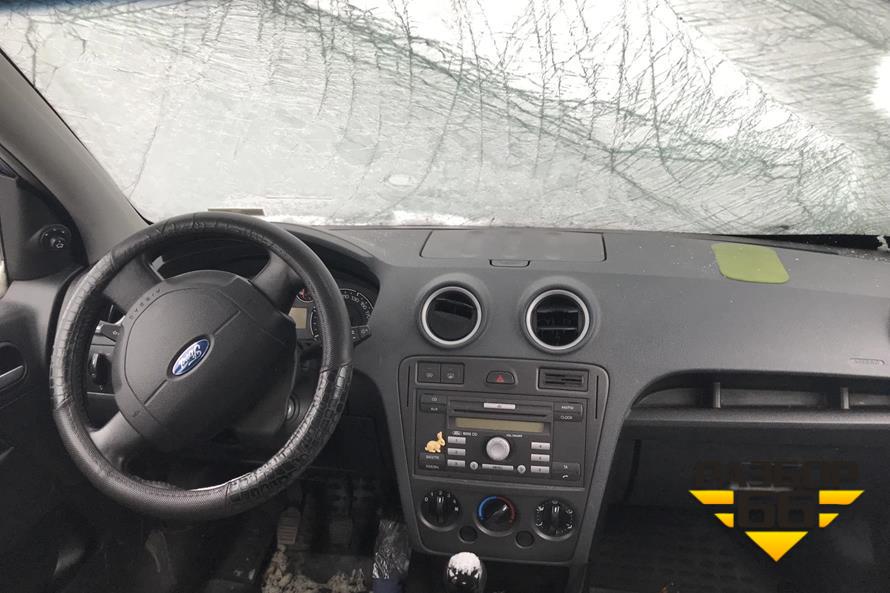 На авторазборе — Ford Fusion 2008 1.6 л. 100 л.с. двс FYJA