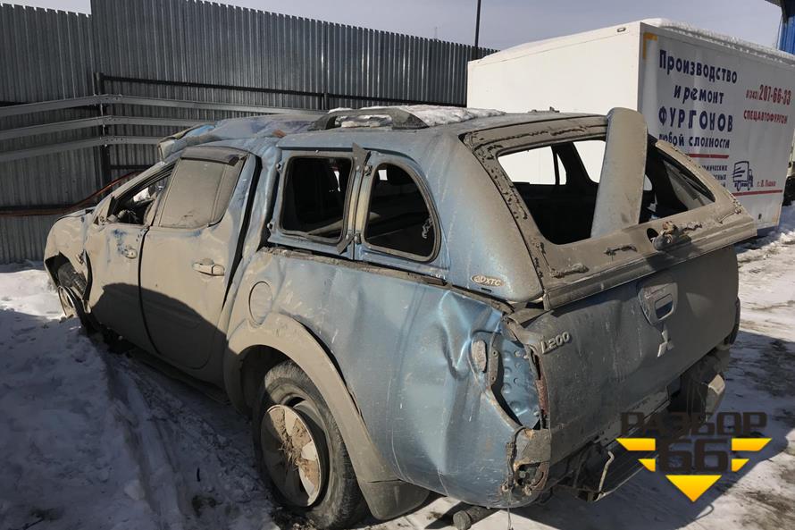 На авторазборе Mitsubishi L200 2008г 2.5 л 136 л.с MКПП двс 4D56