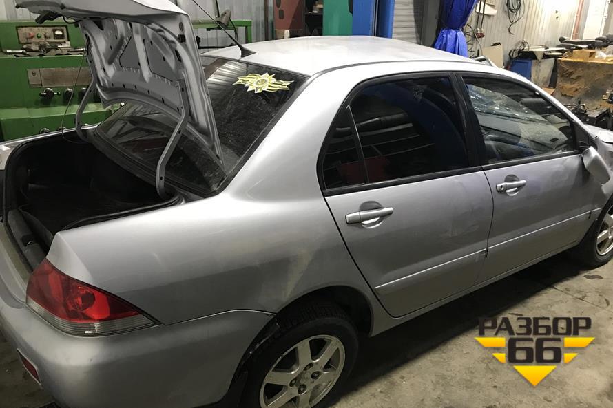 Поступил в разбор Mitsubishi Lancer 9  2004г  1.6л   98л.с MКПП двс 4G18