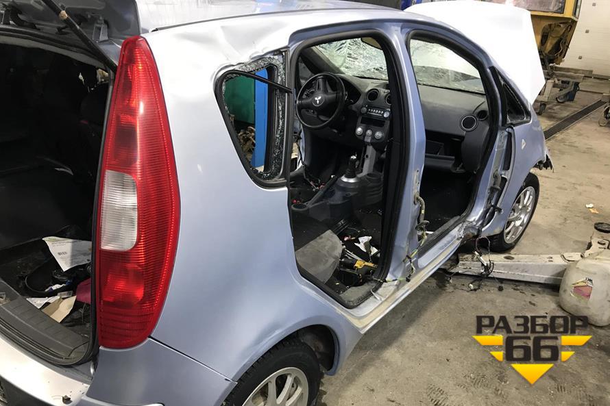 Поступил в разбор Mitsubishi Colt  2007г  1.5л   109л.с РКПП 