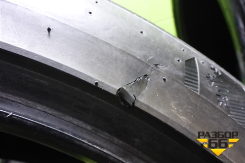 Шины (комплект)  275/40 R20 (Зима Шипы) (KumhoWintercraftSUV) (KUMHOWINTERCRAFTSUV)