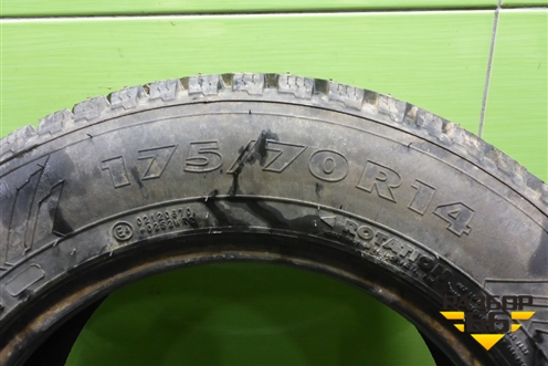 Шина  175/70 R14 (Зима Шипы) (NokianNordman8) (NOKIANNORDMAN8)