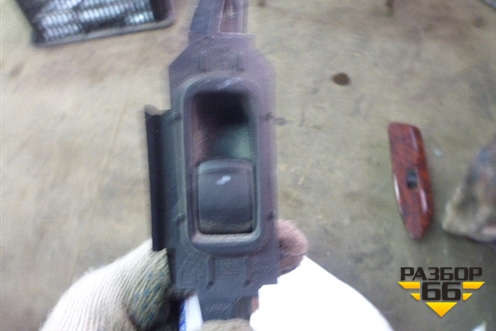 Кнопка стеклоподъёмника (задняя левая) (94263AJ050) для Subaru Legacy Outback (BP9) с 2003-2009г