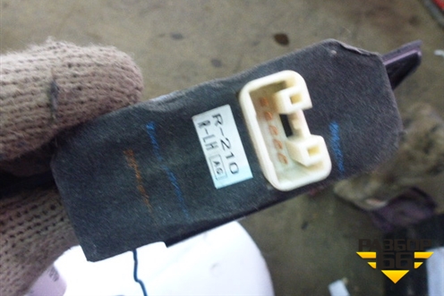 Кнопка стеклоподъёмника (задняя левая) (94263AJ050) для Subaru Legacy Outback (BP9) с 2003-2009г