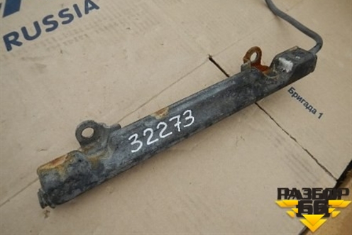 Рейка топливная рампа (1.6л) для Toyota Auris с 2006-2012г