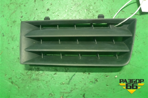 Решетка радиатора правая (до 2006г) (8200114157) для Renault Megane 2 с 2002-2009г