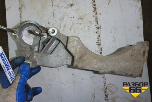 Кронштейн компрессора кондиционера (96352822) для Chevrolet Lacetti с 2003г