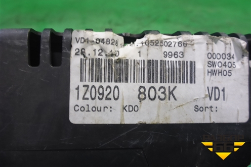 Щиток приборов МКПП (1Z0920803K) для Skoda Octavia (А5) с 2004-2013г