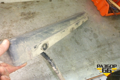 Накладка кабины левая  (продолжение кабины) (20530082) для Volvo TRUCK FH с 2002-2008г (ФШ) Накладка кабины левая  (продолжение кабины) (20530082) для Volvo TRUCK FH с 2002-2008г (ФШ)