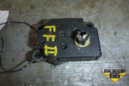 Моторчик заслонки отопителя (3M5H19E616AB) для Ford Focus 2 с 2005-2008г