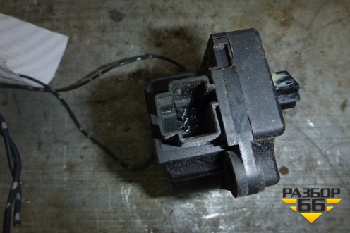 Моторчик заслонки отопителя (3M5H19E616AB) для Ford Focus 2 с 2005-2008г
