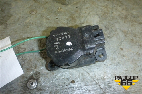 Моторчик заслонки отопителя (3M5H19E616AB) для Ford Focus 2 с 2005-2008г