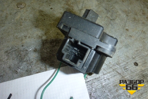 Моторчик заслонки отопителя (3M5H19E616AB) для Ford Focus 2 с 2005-2008г