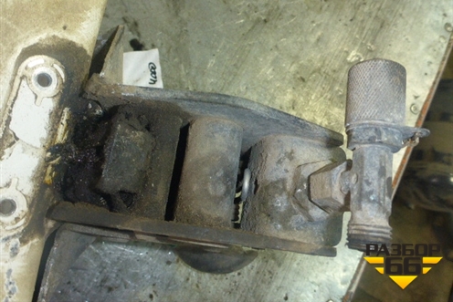 Замок кабины гидравлический правый (20443002) для Volvo TRUCK FH с 2002-2008г (ФШ)