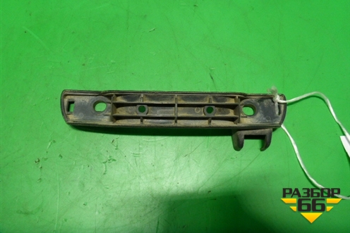 Ручка наружная  (левая на решётку) (20383543) для Volvo TRUCK FH с 2002-2008г (ФШ) Ручка наружная  (левая на решётку) (20383543) для Volvo TRUCK FH с 2002-2008г (ФШ)