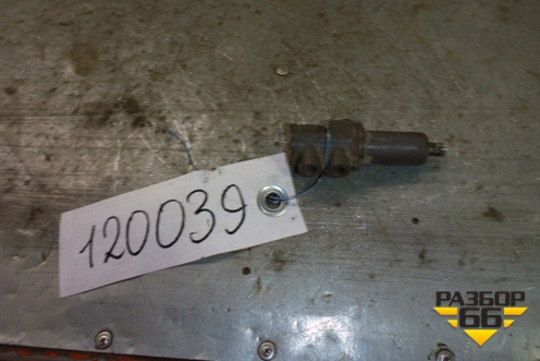 Клапан пневматический (с блока педалей на сцепление) (1653156) для Volvo TRUCK FH с 2002-2008г (ФШ)