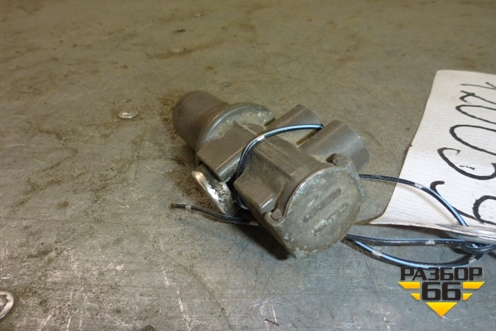 Клапан пневматический (с блока педалей на сцепление) (1653156) для Volvo TRUCK FH с 2002-2008г (ФШ)