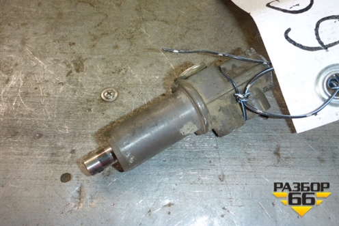 Клапан пневматический (с блока педалей на сцепление) (1653156) для Volvo TRUCK FH с 2002-2008г (ФШ)