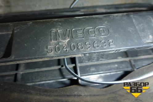 Решетка вентиляционная  (504089632) для Iveco  Stralis с 2007г