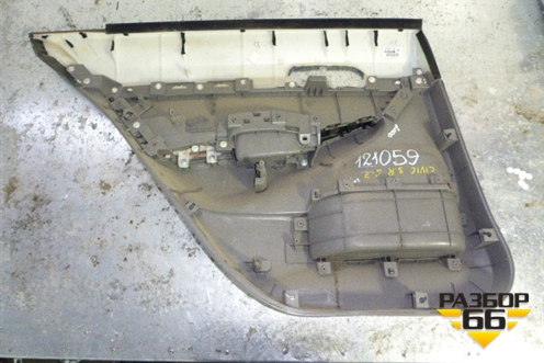 Обшивка двери задней правой под электрику для Honda Civic 4D с 2006-2012г
