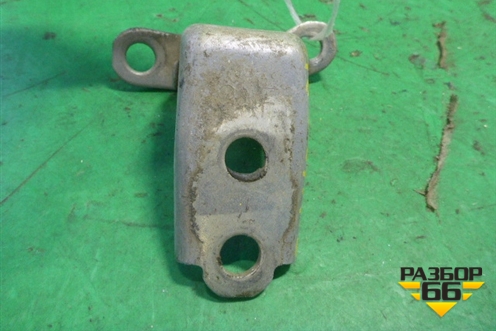 Петля двери передней правой нижняя для Honda Civic 4D с 2006-2012г
