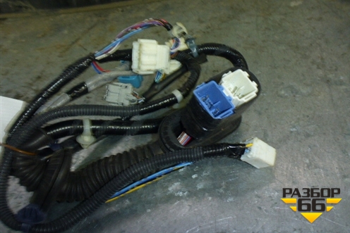Проводка двери передней правой для Honda Civic 4D с 2006-2012г