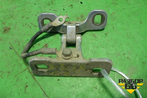 Петля двери багажника правая (41623404958) для BMW X3 E83 с 2004-2010г