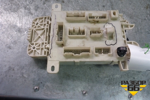 Блок предохранителей салонный (T113723060BB) для Chery Tiggo (T11) с 2005г