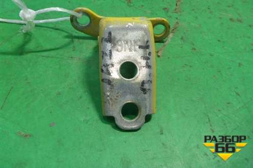 Петля двери передней левой нижняя (67460S3N003ZZ) для Honda Jazz(GD) с 2002-2008г