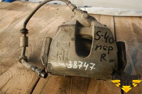 Суппорт передний правый для Volvo S40 с 2004-2012г