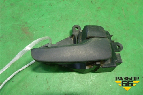Ручка внутренняя двери передней правой (5716A180XA) для Mitsubishi Lancer-X с 2007г